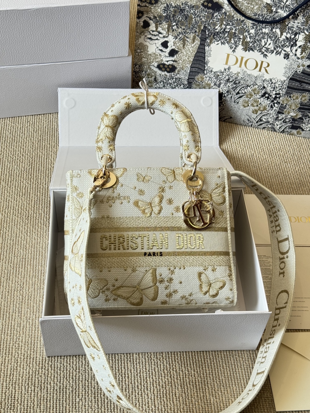 DIOR bag 320